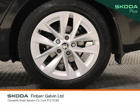 2023 Skoda Octavia OCTAVIA AMB 1.0TSI 110HP €23,950 thumbnail