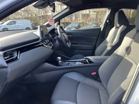 2023 Toyota C-HR HYBRID SPORT 4DR AUTO €28,950 thumbnail