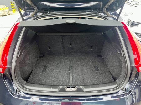 2015 Volvo V40 - thumbnail 25