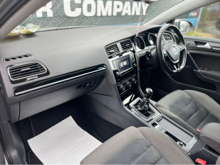 2015 Volkswagen Golf - thumbnail 9