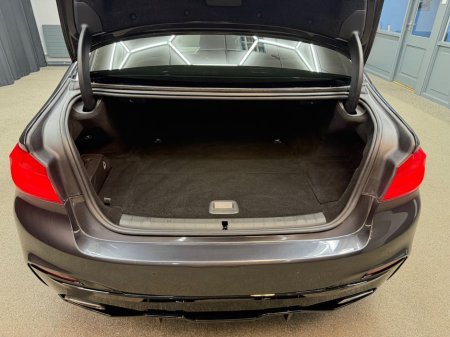 2019 BMW 5 Series - thumbnail 30