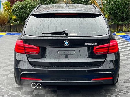 2018 BMW 3 Series 320d M-SPORT TOURING // ONLY 14, 900 KMS // 19" SHADOWLINE ALLOYS // LEATHER M-SPORT INTERIOR €26,900 thumbnail