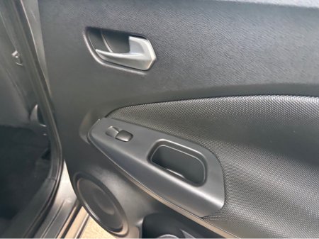 2021 Nissan Juke - thumbnail 13