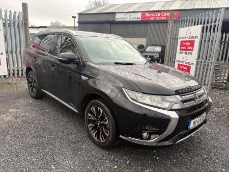 2016 Mitsubishi Outlander PHEV 2.0L MIVEC 4WD 5-Seater Instyle €12,995 thumbnail