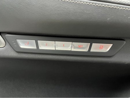 2017 BMW 7 Series - thumbnail 13