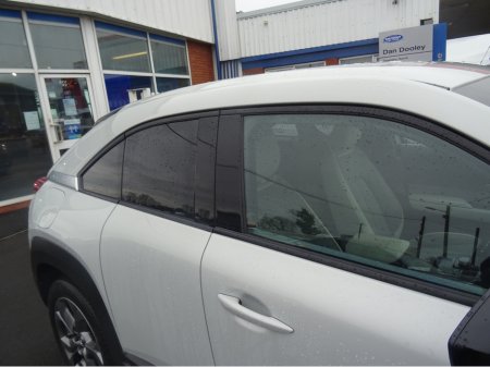 2021 Mazda MX-30 E-SKYACTIV 35.5KWH BRIGH BRIGHT 4DR €14,950 thumbnail