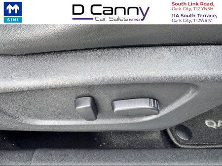 2017 Nissan Qashqai 1.2 SV CVT PREMIUM '17 4DR AUTO €16,900 thumbnail