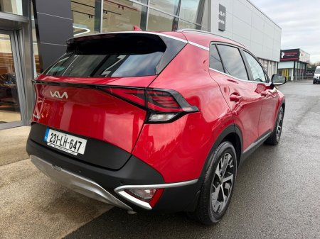 2023 Kia Sportage Manual 5DR €32,500 thumbnail