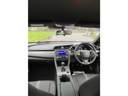 2020 Honda Civic 1.6 I DTEC S 5DR €21,500 thumbnail