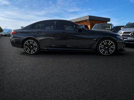 2023 BMW 5 Series - photo 2
