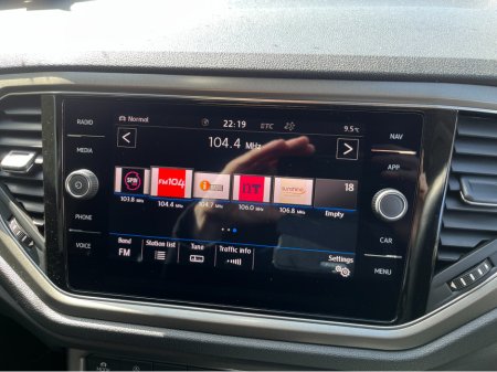 2021 Volkswagen T-Roc - thumbnail 23