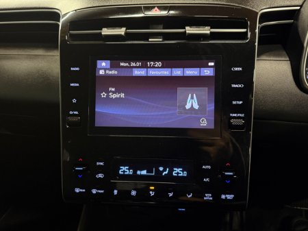 2022 Hyundai Tucson 2WD Comfort Plus HEV Auto €28,900 thumbnail