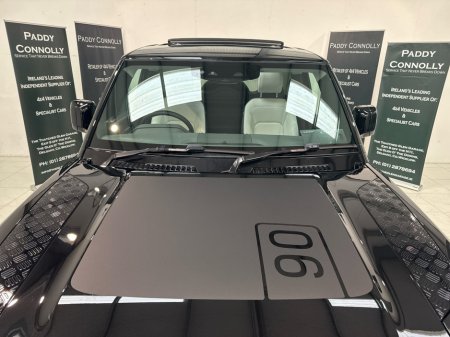 2025 Land Rover Defender - thumbnail 30