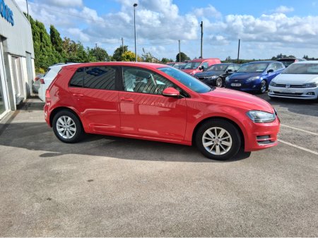 2016 Volkswagen Golf 1.2 TSI Comfort €13,995 thumbnail