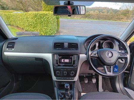 2015 Skoda Yeti - thumbnail 8