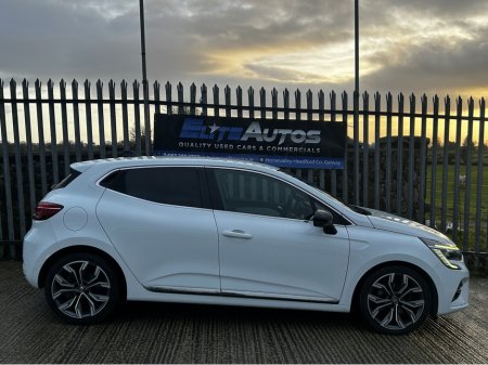 2021 Renault Clio High spec automatic 1.2 €17,995 thumbnail