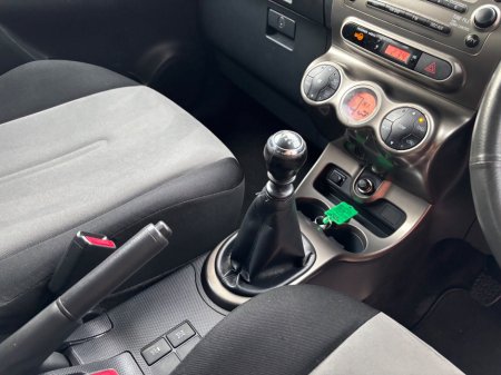 2011 Toyota Urban Cruiser - thumbnail 6