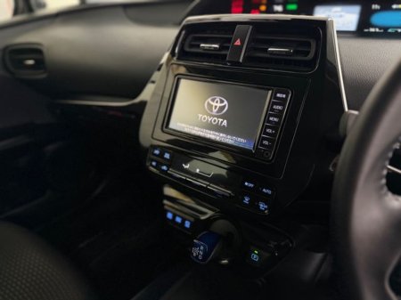 2022 Toyota Prius - thumbnail 9