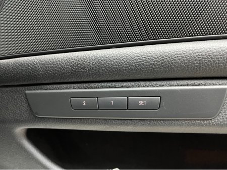 2017 BMW 5 Series - thumbnail 15