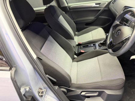 2015 Volkswagen Golf 1.2 TSI DSG 5DR 110HP Lounge €12,999 thumbnail