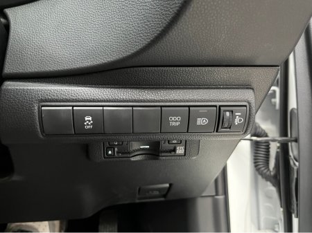 2025 Toyota Corolla - thumbnail 11