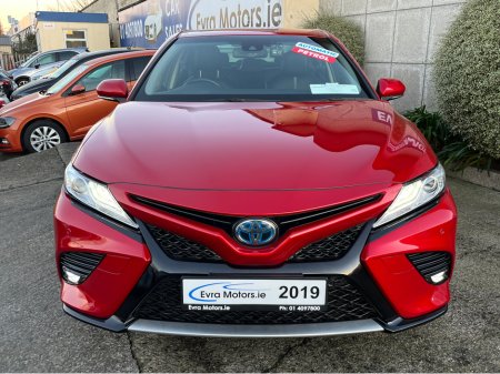 2019 Toyota Camry WS AUTOMATIC HYBRID 2.5 PETROL //HIGH SPEC//FULL LEATHER HEATED SEATS//HEAD UP DISPLAY//KEYLESS ENTRY// €26,950 thumbnail