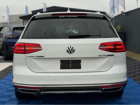 2018 Volkswagen Passat ALLTRACK 4WD - 2.0L DIESEL - AUTO - 12M WARRANTY - CAR: 1629 thumbnail