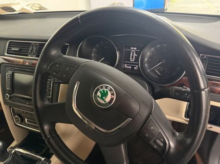 2013 Skoda Superb Eleg GL 1.6tdi 105HP 4DR €7,777 thumbnail