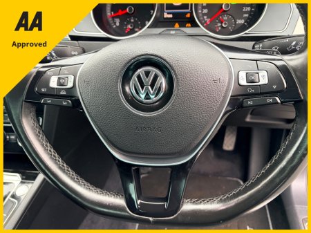 2017 Volkswagen Passat 1.4TSI 4DR AUTO FULLY LOADED WITH SPEC €19,950 thumbnail