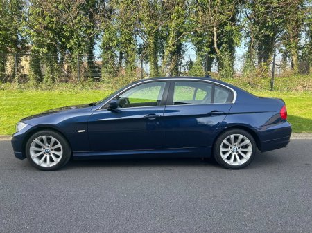 2011 BMW 3 Series - thumbnail 6