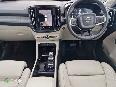 2021 Volvo XC40 - thumbnail 4