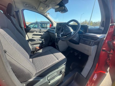 2026 Ford Tourneo Custom Titanium RE/RS Wheelchair Accessible Taxi thumbnail