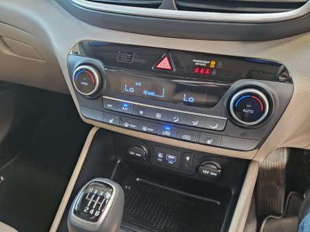 2020 Hyundai Tucson - thumbnail 11