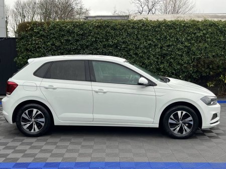 2019 Volkswagen Polo COMFORTLINE 1.0 TSI AUTO // FULL SERVICE HISTORY // DIAMOND CUT ALLOYS // APPLE CARPLAY/ANDROID AUTO €16,900 thumbnail