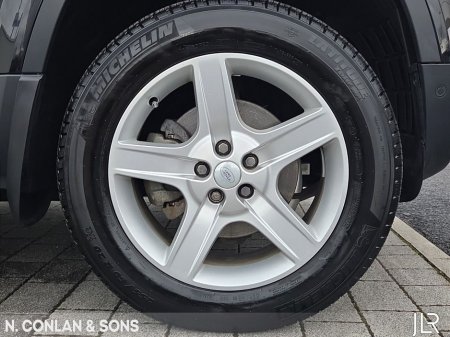 2023 Land Rover Defender 90 3.0D HARD TOP COMMERCIAL (PRICE EXCLUDES VAT) *MAIN LAND ROVER DEALER* €54,430 thumbnail