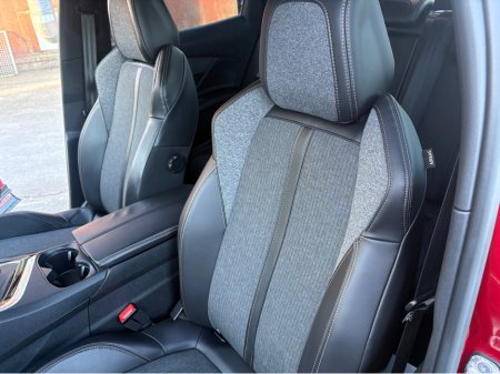 2018 Peugeot 3008 2.0 HDI GT LINE BLUE 150P 150PS 5DR €18,500 thumbnail