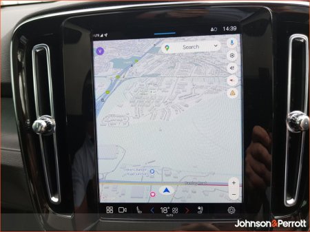 2025 Volvo EC40 82 kwh 252bhp Extended Range Plus (Adaptive Cruise / Glass Roof / BLIS) €46,900 thumbnail