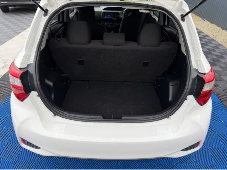 2019 Toyota Yaris - thumbnail 31