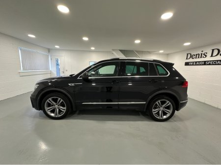 2019 Volkswagen Tiguan (191) TIGUAN 2.0TDI R LINE (LEATHER) DSG 4 MOTION LOW KMS VW/AUDI SPECIALISTS WWW.DENISDARCYCARS.IE €31,950 thumbnail