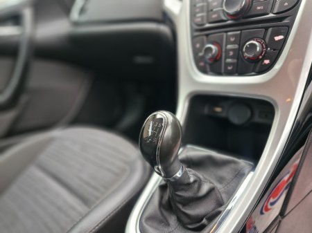 2015 Opel Astra - thumbnail 13