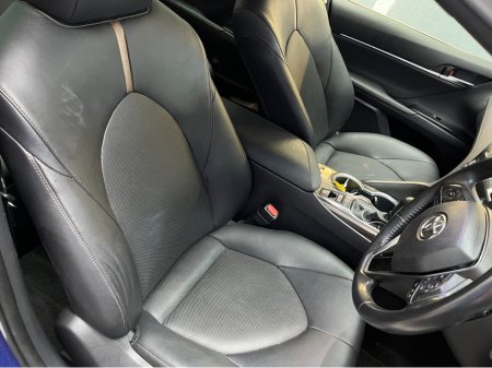 2021 Toyota Camry €28950! 2021 TOYOTA CAMRY G LEATHER PACKAGE 2.5 AUTOMATIC / CRUISE CONTROL / REVERSE CAMERA / ELECTRIC HEATED SEATS €28,950 thumbnail