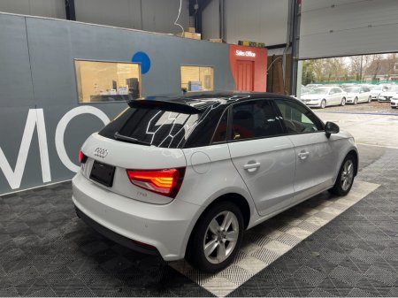 2016 Audi A1 2016 AUDI A1 TFSI 1.0 AUTOMATIC / CRUISE CONTROL / PARKING AID thumbnail