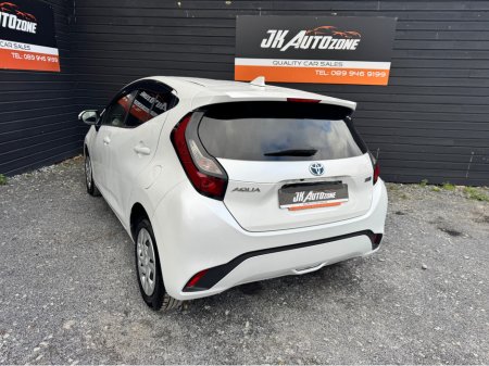 2021 Toyota Aqua - thumbnail 4