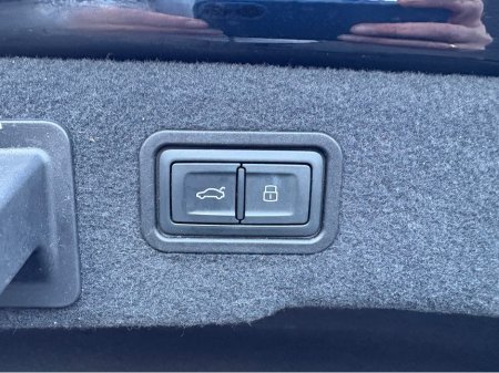 2019 Audi A8 - thumbnail 29