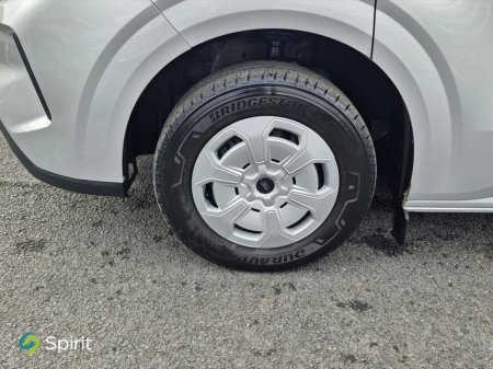 2025 Ford Transit - thumbnail 9