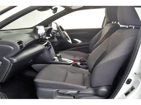 2022 Toyota Yaris Cross - thumbnail 15