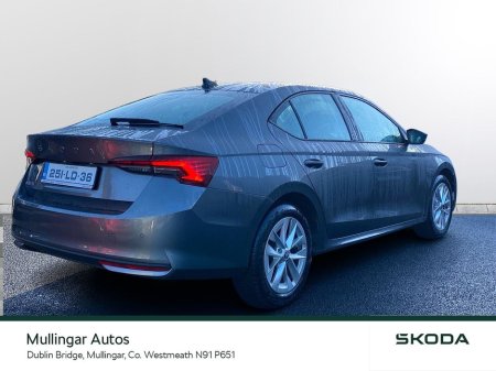 2025 Skoda Octavia Selection 2.0TDI 115HP €33,950 thumbnail