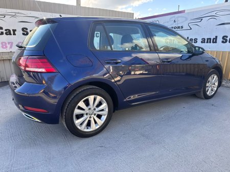 2017 Volkswagen Golf - thumbnail 8