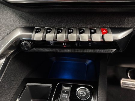 2024 Peugeot 5008 - thumbnail 17