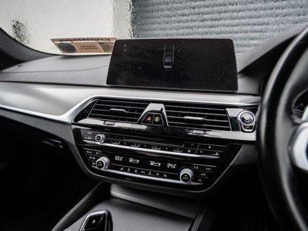 2019 BMW 5 Series - thumbnail 16